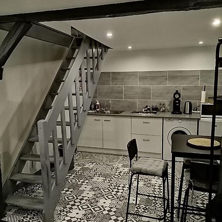 Maison Diana A 400 Metres A Pieds De L'Aeroport Tillé Dış mekan fotoğraf