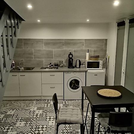 Maison Diana A 400 Metres A Pieds De L'Aeroport Tillé Dış mekan fotoğraf