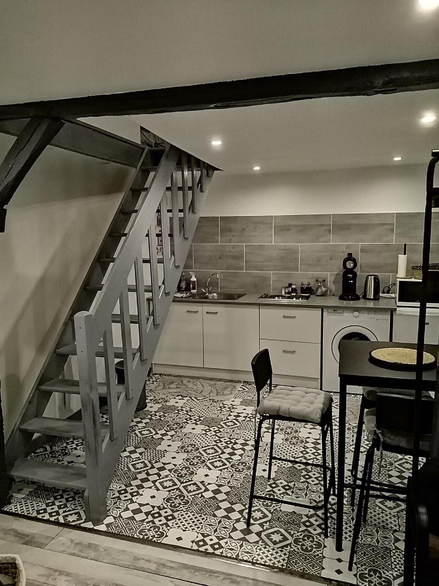 Maison Diana A 400 Metres A Pieds De L'Aeroport Tillé Dış mekan fotoğraf